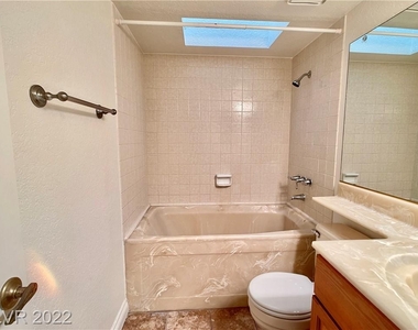 2205 Sun Avenue - Photo Thumbnail 13