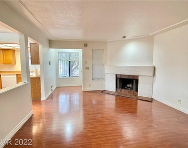 2205 Sun Avenue - Photo Thumbnail 2