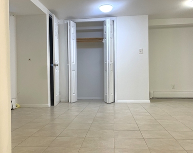 32 Henrietta Street - Photo Thumbnail 2