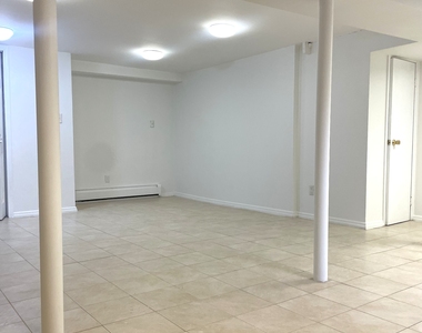 32 Henrietta Street - Photo Thumbnail 4