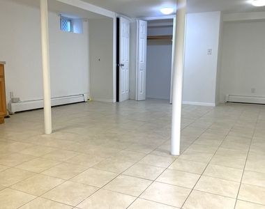 32 Henrietta Street - Photo Thumbnail 3