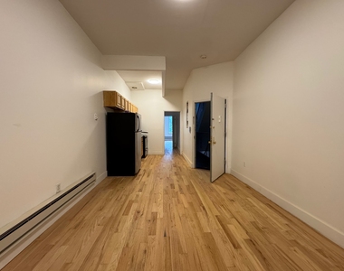 828 Halsey Street - Photo Thumbnail 4