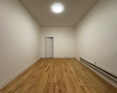 828 Halsey Street - Photo Thumbnail 2