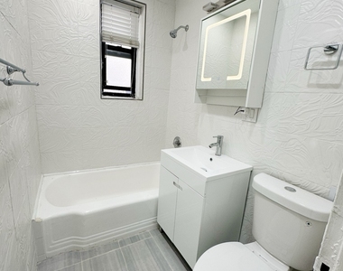 150 West End Avenue - Photo Thumbnail 4