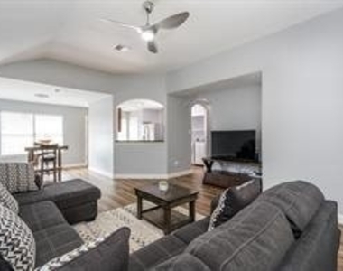 15331 Brock Creek Way - Photo Thumbnail 4