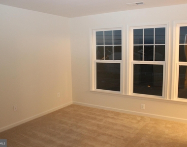 43316 Novi Terrace - Photo Thumbnail 16