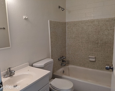 9831 N 11th Ave #2 - Photo Thumbnail 13