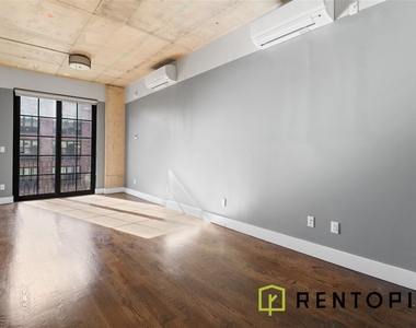 187 Kent Avenue - Photo Thumbnail 4