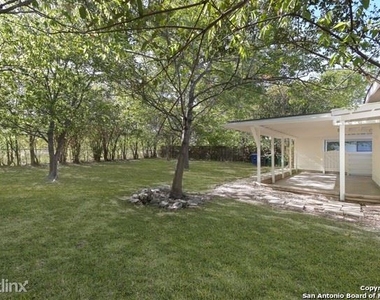 703r Westmoreland Drive - Photo Thumbnail 21