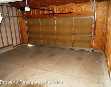 3152 West Yarrow Circle - Photo Thumbnail 20