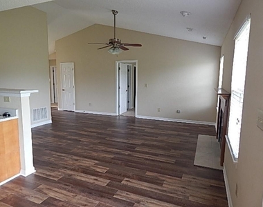 7644 Scatter Woods Lane - Photo Thumbnail 6