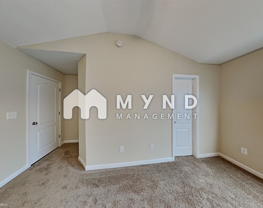 2845 Laurel Ridge Cir - Photo Thumbnail 12