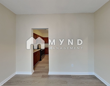 2845 Laurel Ridge Cir - Photo Thumbnail 5