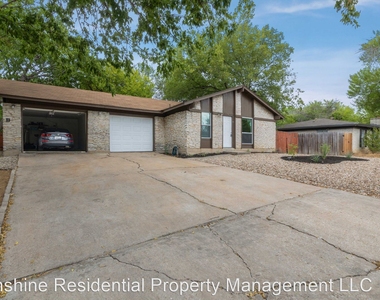 2517 Glen Springs Way - Photo Thumbnail 21