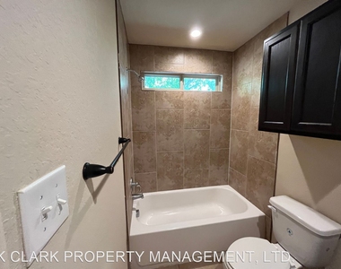 7014 Lakeview Dr #101 - Photo Thumbnail 16