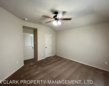 7014 Lakeview Dr #101 - Photo Thumbnail 15