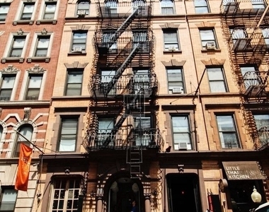 East 53rd Street - Photo Thumbnail 4