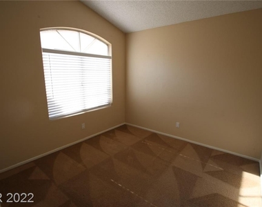 8186 Burnt Sienna Street - Photo Thumbnail 7