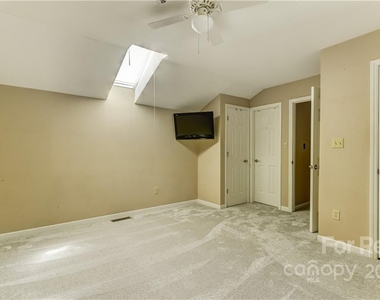 501 Olmsted Park Place - Photo Thumbnail 32