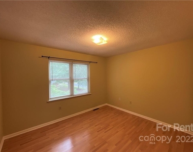 3805 Rosedown Drive - Photo Thumbnail 14