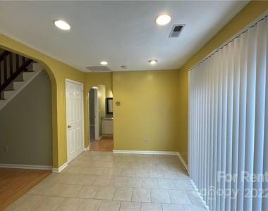 3805 Rosedown Drive - Photo Thumbnail 12