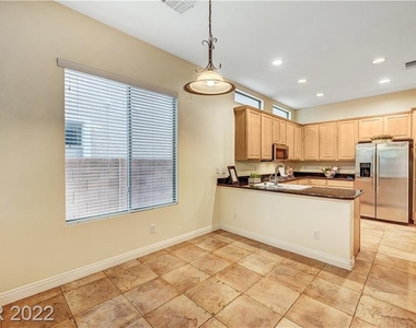 3916 Campanario Avenue - Photo Thumbnail 7