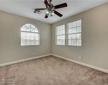 3916 Campanario Avenue - Photo Thumbnail 19