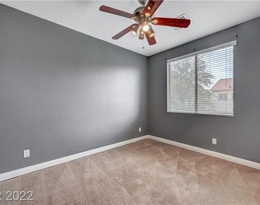 3916 Campanario Avenue - Photo Thumbnail 33