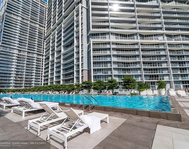 495 Brickell Ave - Photo Thumbnail 33