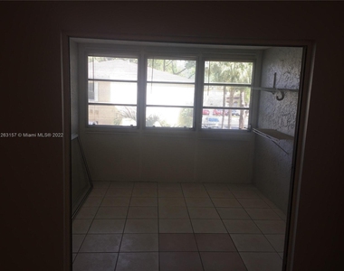 10772 La Placida Dr - Photo Thumbnail 8