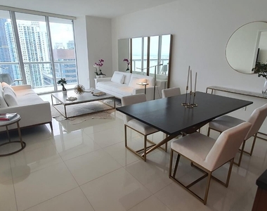 495 Brickell Ave - Photo Thumbnail 6