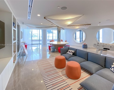 15701 Collins Ave - Photo Thumbnail 24