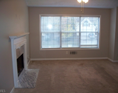 830 Longbranch Cir - Photo Thumbnail 2