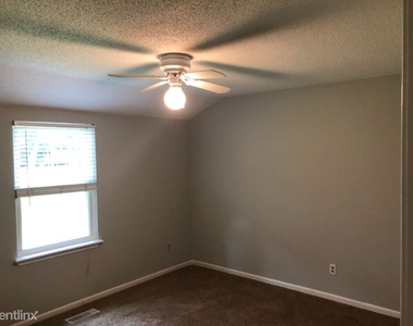 11458 N Oak Trfy - Photo Thumbnail 12