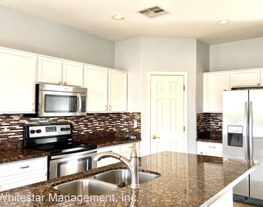 82 W. Mahogany Place - Photo Thumbnail 2