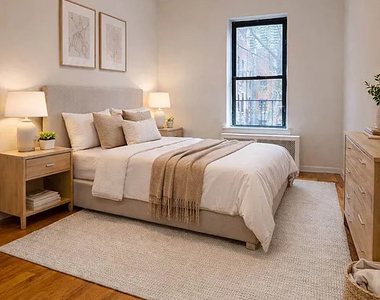 436 East 89th Street - Photo Thumbnail 2