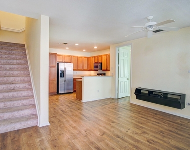 1020 E Longport Circle - Photo Thumbnail 2