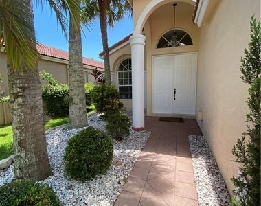 12538 Nw 53rd St - Photo Thumbnail 1