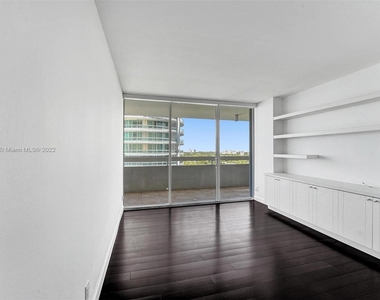 1627 Brickell Ave - Photo Thumbnail 15