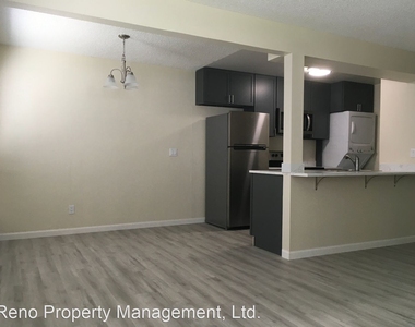 4981 Catalina Dr Apt # 3 - Photo Thumbnail 1