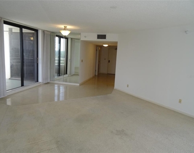 5940 Pelican Bay Plaza S - Photo Thumbnail 7