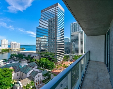 500 Brickell Ave Apt 1600 - Photo Thumbnail 0