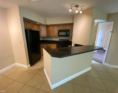 3340 Pinewalk Dr N Apt 1517 - Photo Thumbnail 47