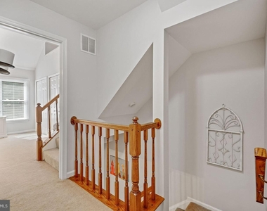 7228 Lensfield Ct - Photo Thumbnail 13