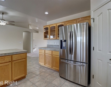 4801 N Towago Circle - Photo Thumbnail 14