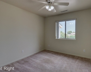 4801 N Towago Circle - Photo Thumbnail 21