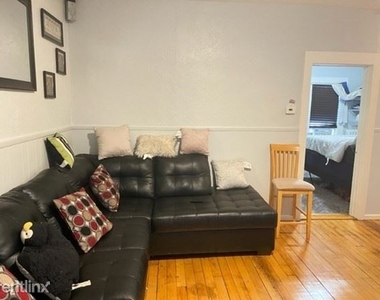 436 Warren Ave, #1r - Photo Thumbnail 4