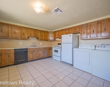 2137 Sw 48th Street - Photo Thumbnail 5