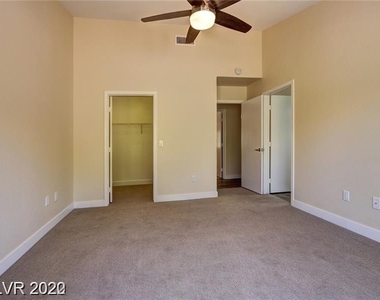 2733 Tumble Brook Drive - Photo Thumbnail 11