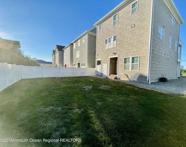 46 Seaview Avenue - Photo Thumbnail 32